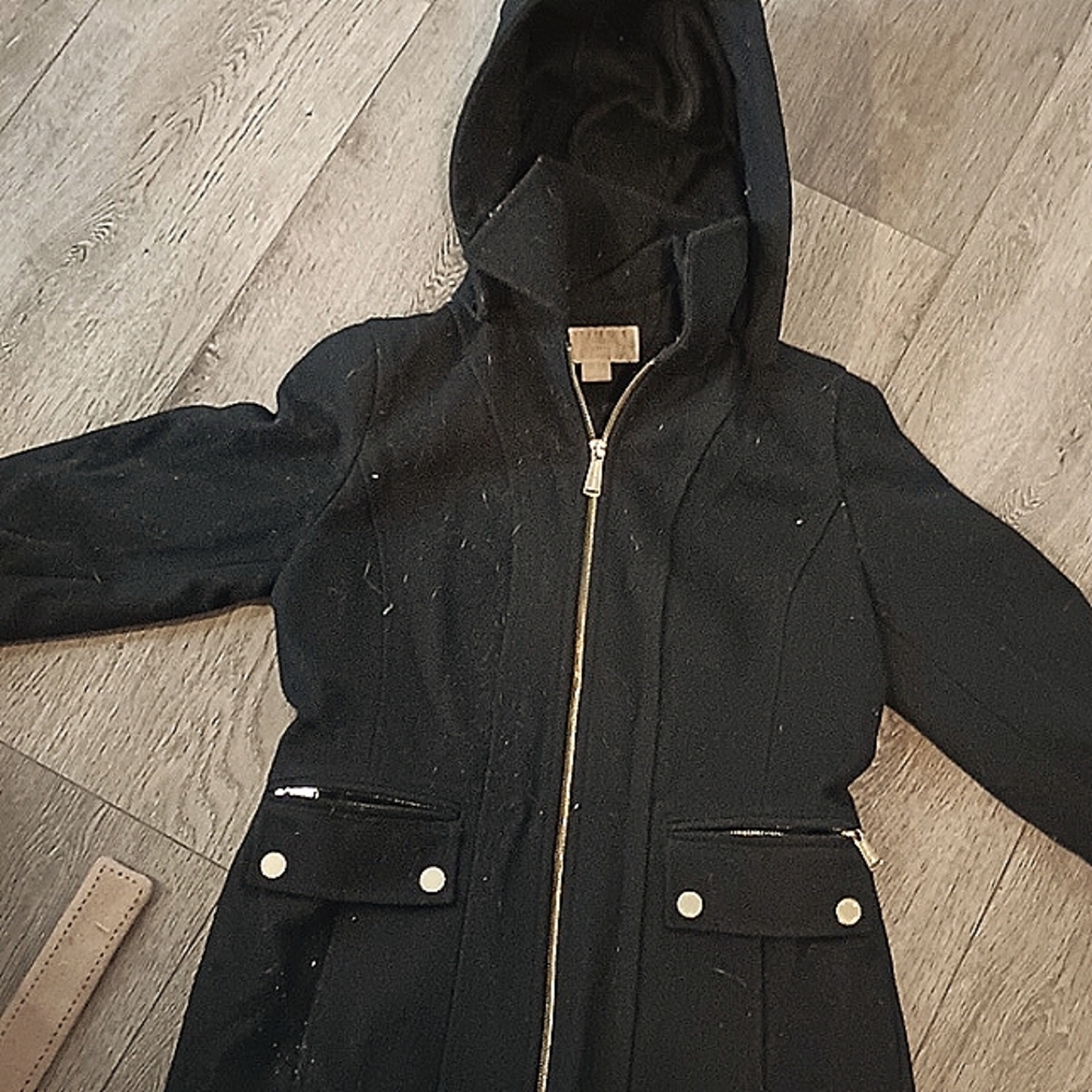 A black Jacket
